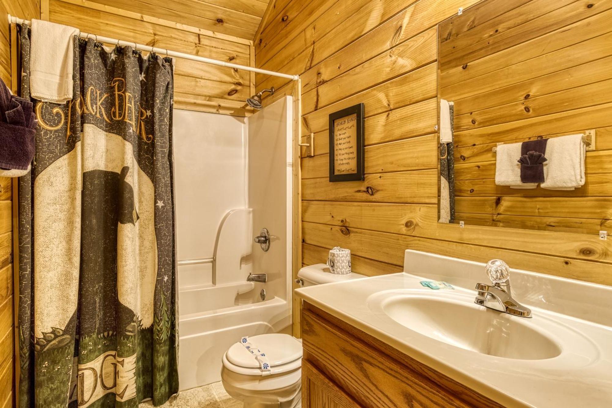 Suite Sensations, Hot Tub, Pool Table, 1089 Free Tickets Each Paid Day, Dollywood And More Pigeon Forge Eksteriør billede