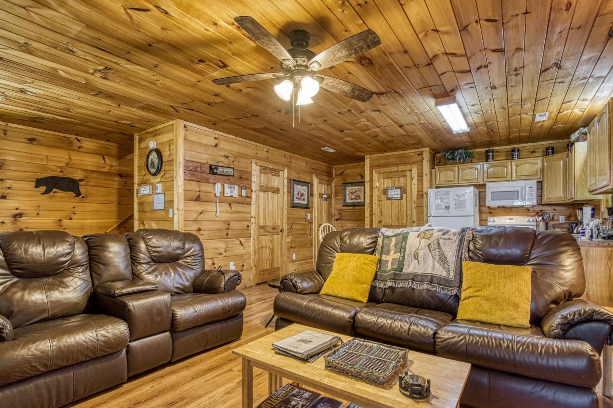 Suite Sensations, Hot Tub, Pool Table, 1089 Free Tickets Each Paid Day, Dollywood And More Pigeon Forge Eksteriør billede