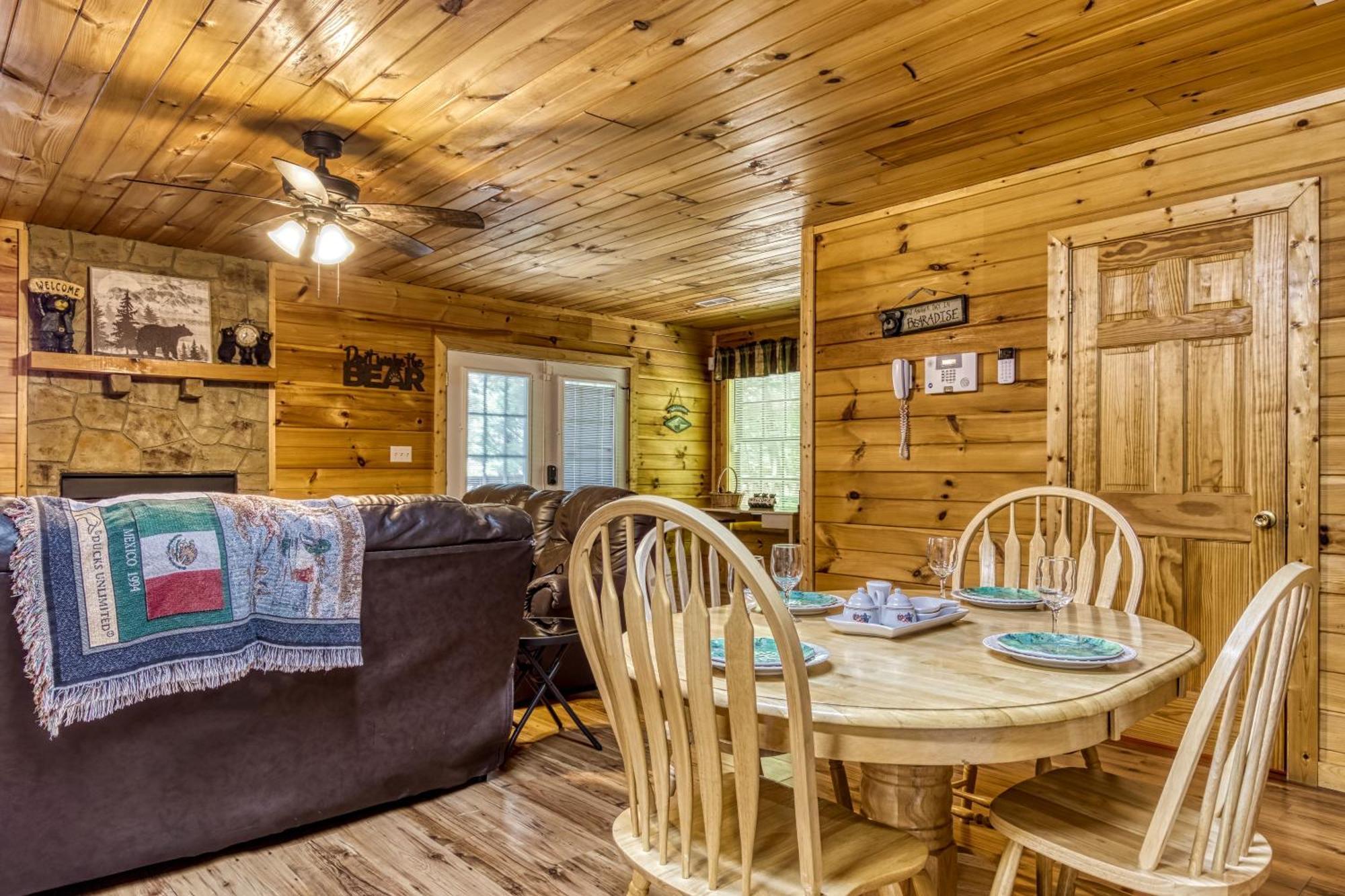 Suite Sensations, Hot Tub, Pool Table, 1089 Free Tickets Each Paid Day, Dollywood And More Pigeon Forge Eksteriør billede